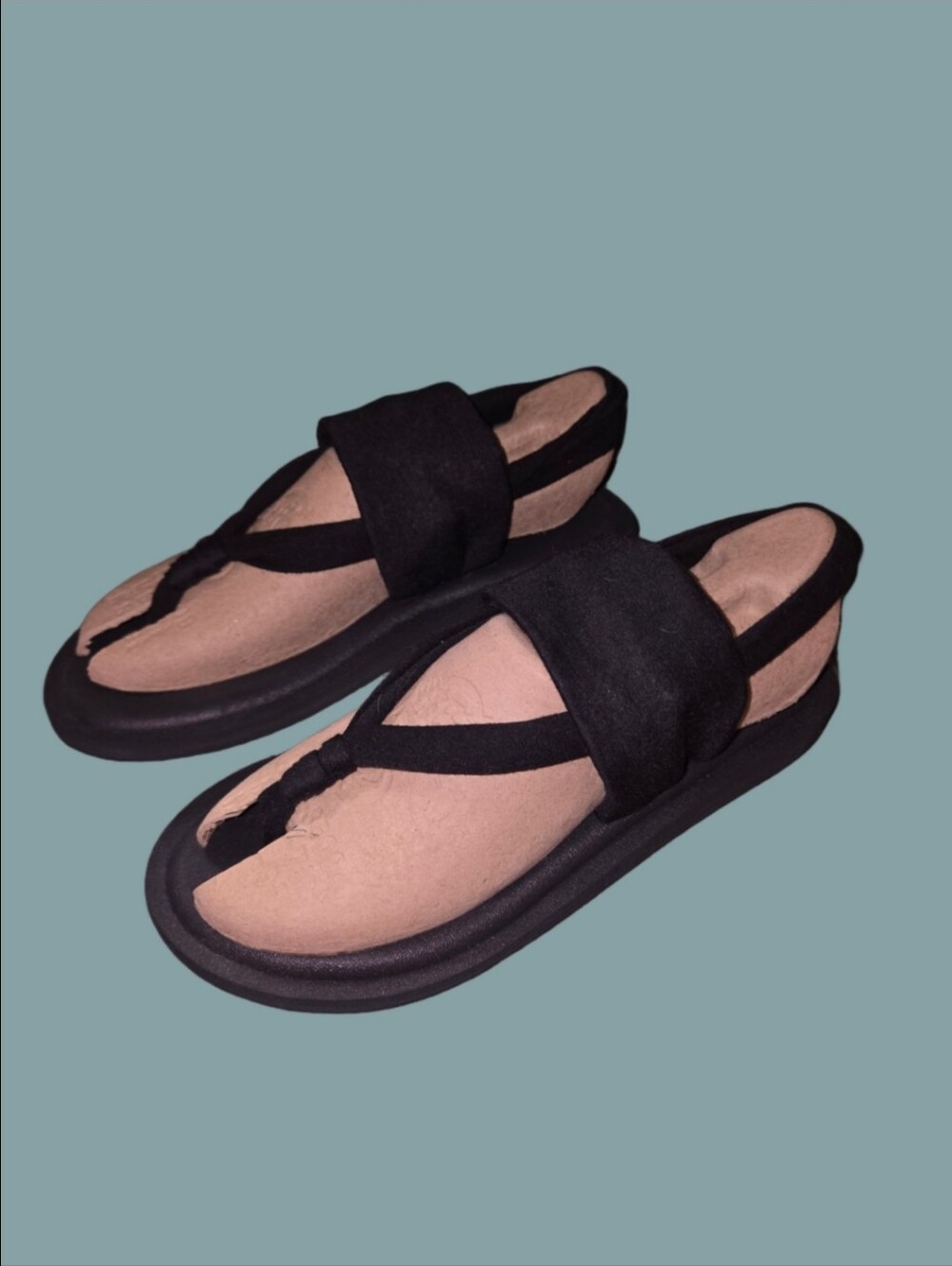 comfortview- Black Thong Sandals with Cushioned Footbed